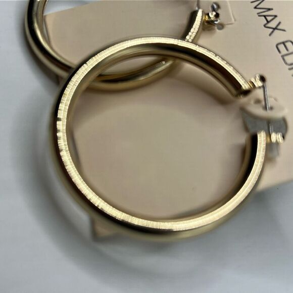 Max Edition Earrings Golden Hoops$ - Picture 5 of 7